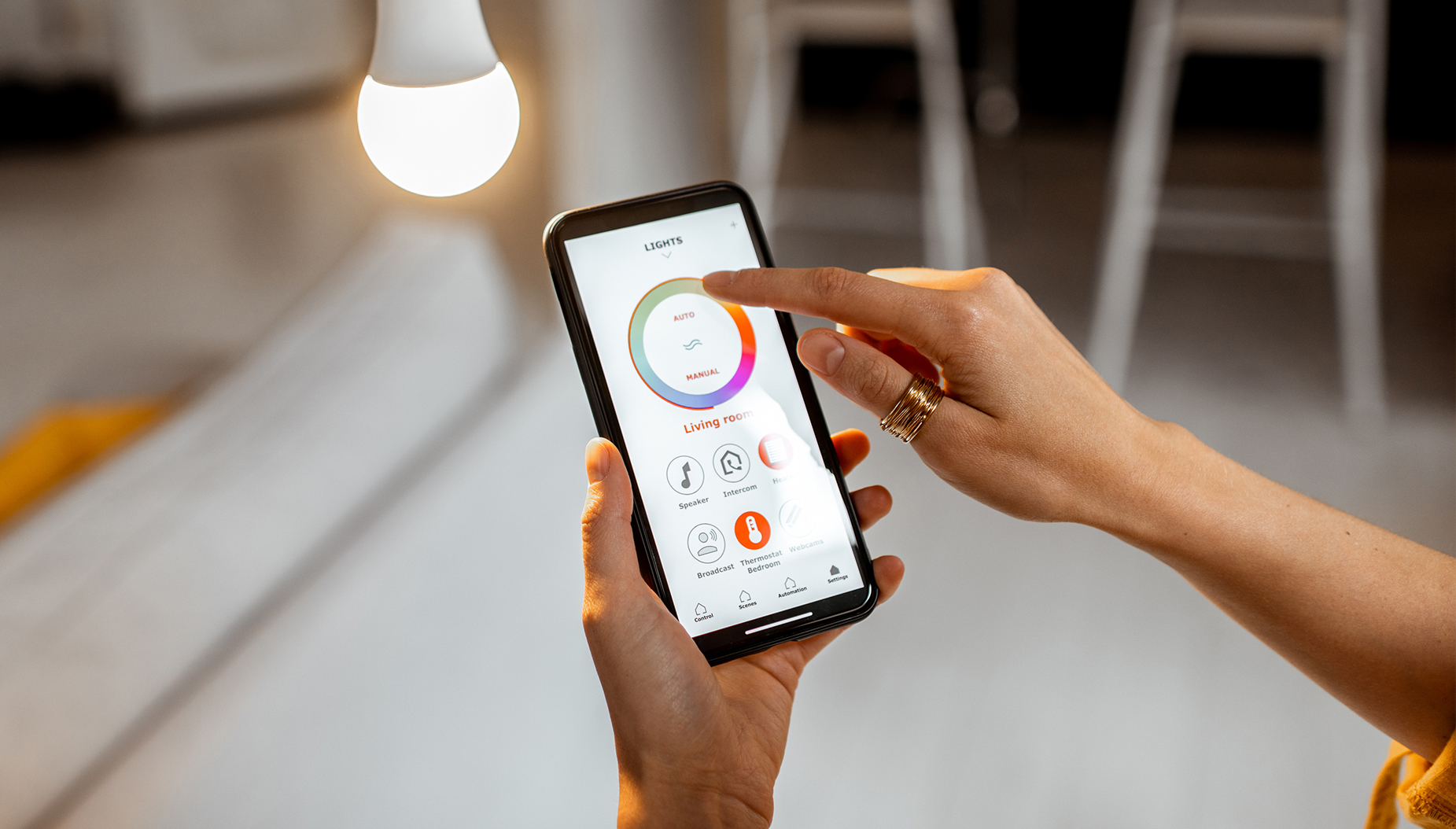 Controle de automação residencial pelo celular – Rotiv Elétrica Nova Iguaçu