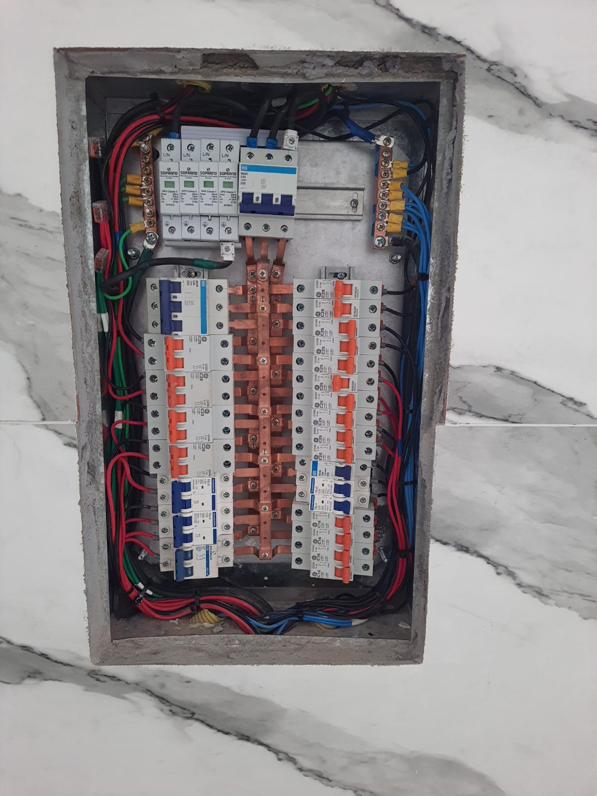 Quadro elétrico de embutir